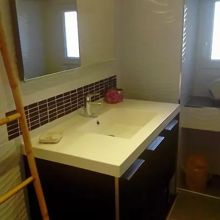 Le Mazet En Ete - Maison En Garrigue Nimoise Nimes