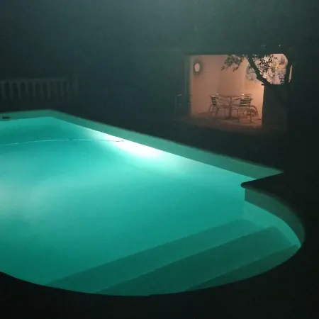 Le Mazet En Ete - Maison En Garrigue Nimoise Guest house Nimes